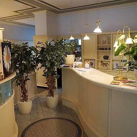 Burghof 4* Hof (Bavaria)