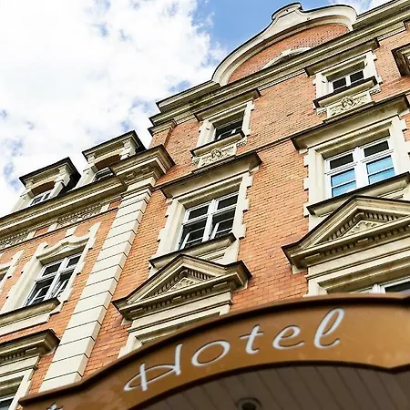 Hotel Burghof 4*