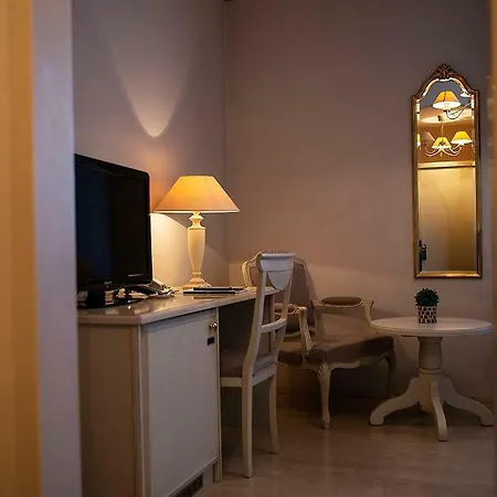 Burghof 4*
